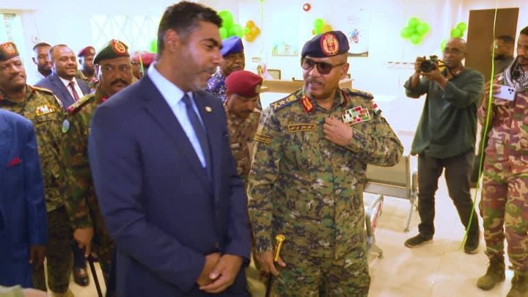 إبراهيم جابر يفتتح فرع بنك فيصل الإسلامي بحلة كوكو